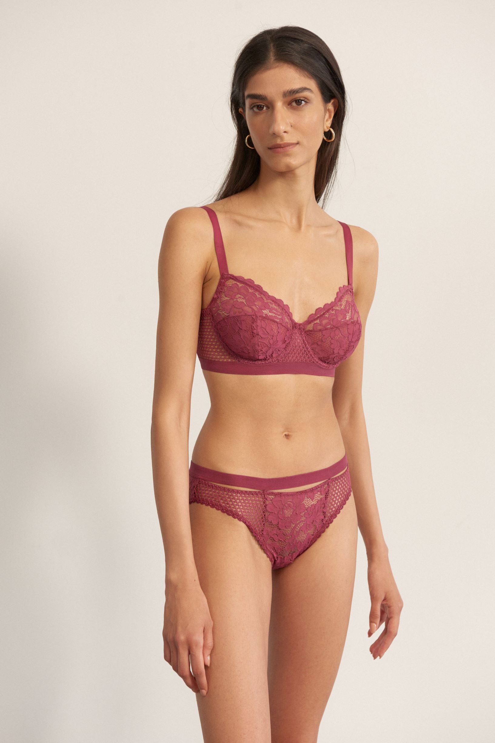 Orchid Pink Scalloped Lace Bralette